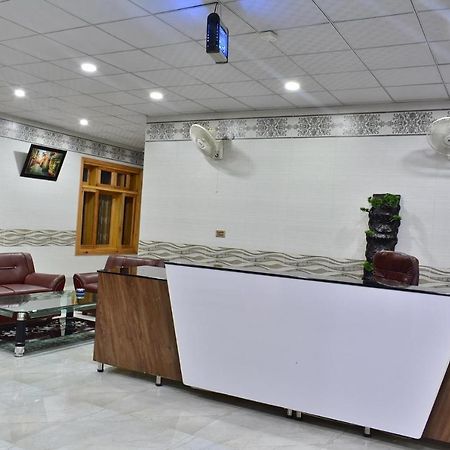 Swat Guest House Mingora Bagian luar foto