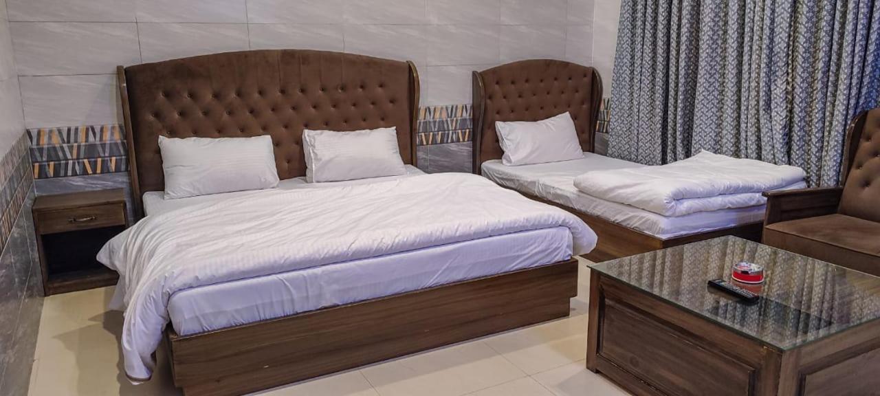 Swat Guest House Mingora Bagian luar foto