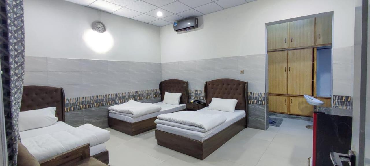 Swat Guest House Mingora Bagian luar foto