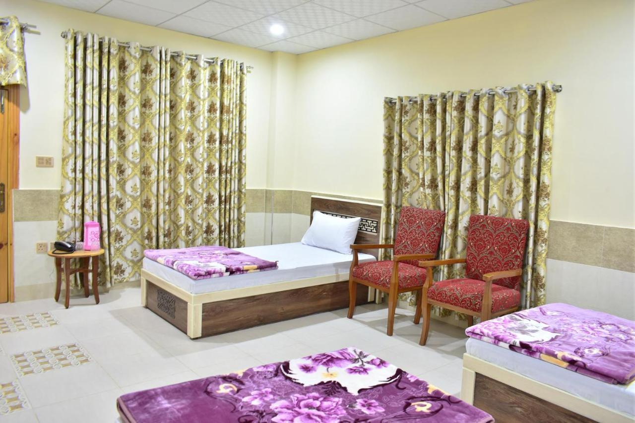 Swat Guest House Mingora Bagian luar foto